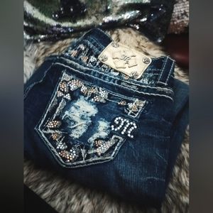 NWOT Miss Me Jeans 27